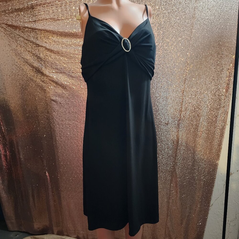 Black Dress with stones. Formal: Wedding, Prom, Homecoming.